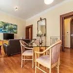 Guesthost - Termini And Elegant Apartment Rom